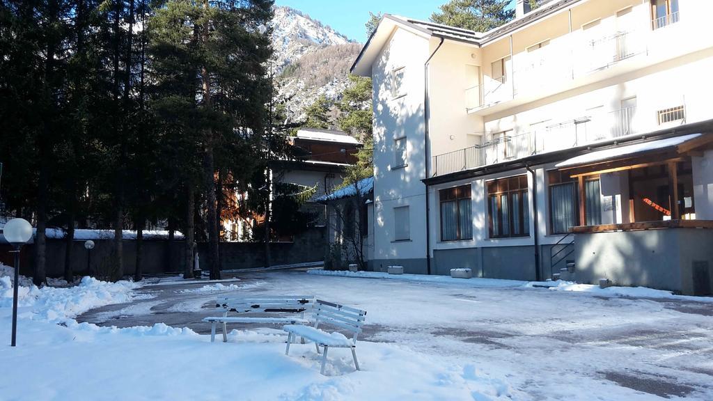 Casa San Francesco Bardonecchia Exterior foto